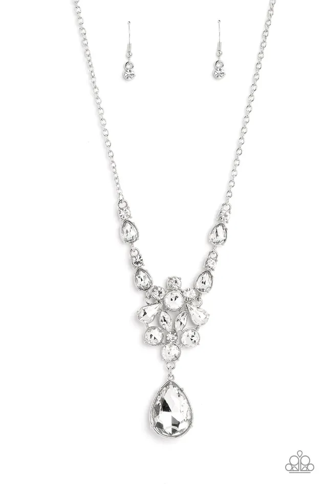 Paparazzi Accessories Necklaces TWINKLE of an Eye White
