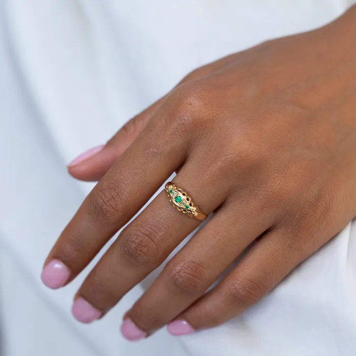 English Victorian Emerald Rose Cut Diamond and 18k Gold Ring Antique Rings