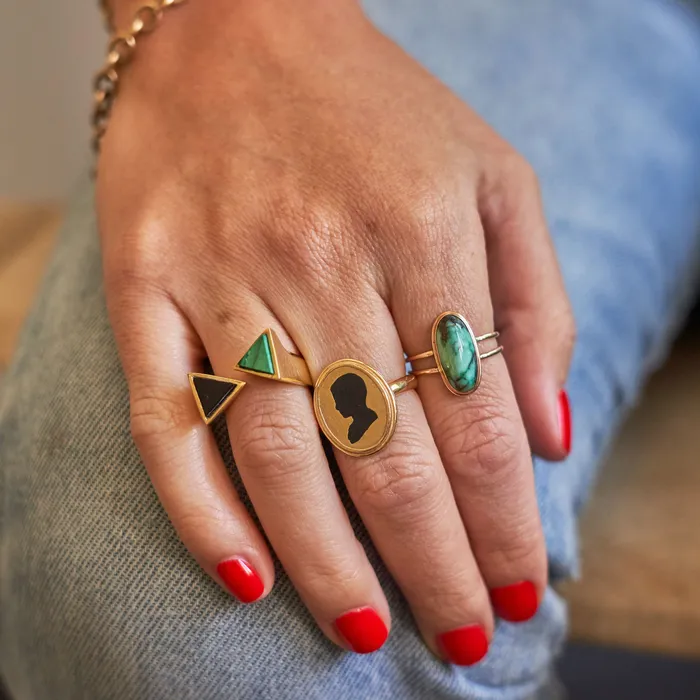 Rings 1970s Malachite And Onyx 18k Gold Ring Vintage