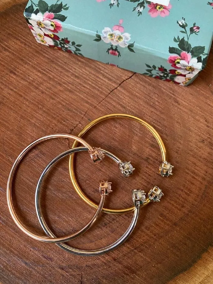 Round Twistable Flexi Diamond Bracelet attrangi1 Bracelets Round Twistable Flexi Diamond Bracelet attrangi1 Bracelets