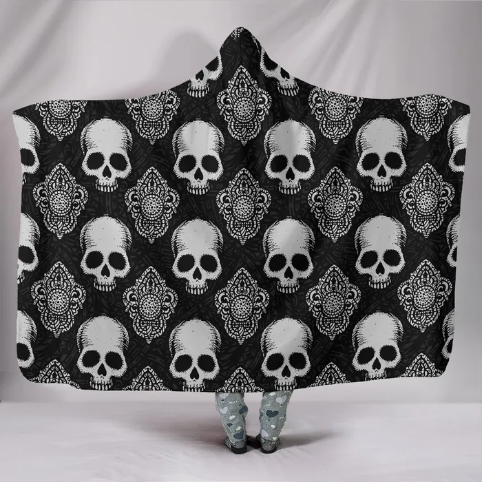 Zapps Clothing Rings Gothic Skulls Hooded Blanket