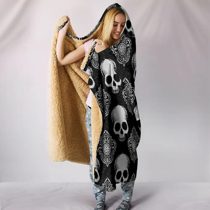 Zapps Clothing Rings Gothic Skulls Hooded Blanket