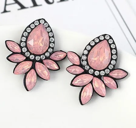 02 Earrings E590 Peachy Pink Teardrop Gemstone Earrings