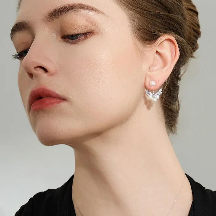 Earrings Pearly Lustre Elegant Freshwater Pearl Earrings WE00058