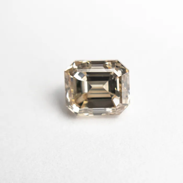 Misfit Diamonds Rings 130ct 608x523x438mm SI1 C3 Cut Corner Rectangle Step Cut 1990304 Misfit Diamonds Rings 130ct 608x523x438mm SI1 C3 Cut Corner Rectangle Step Cut 1990304