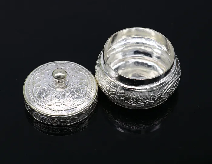 Rings TRIBAL ORNAMENTS 925 sterling silver unique antique design handmade brides eyes kajal box surma box kumkum sindur box small trinket box article stb112