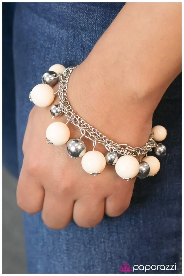 Bracelets Paparazzi Jewelry Paparazzi Bracelet Get On Your Feet White