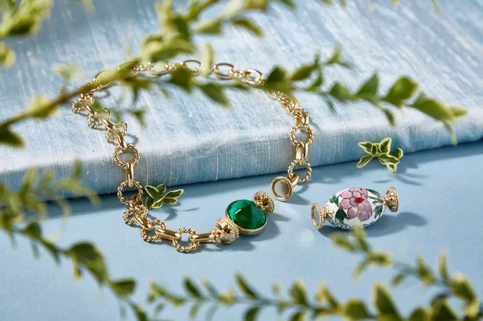 Clara Williams Necklaces Clara Williams Schiller Necklace