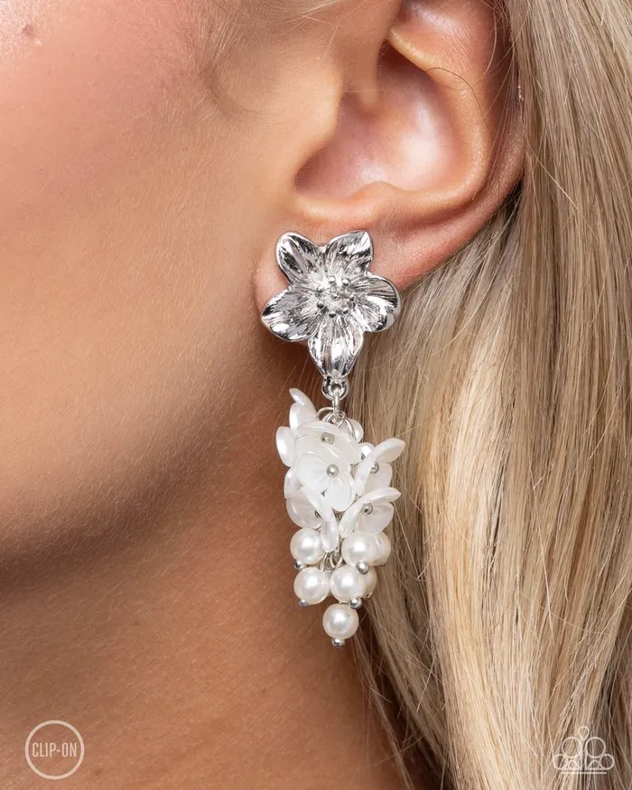 Earrings Paparazzi Earring Bouquet Bling White Paparazzi Jewelry