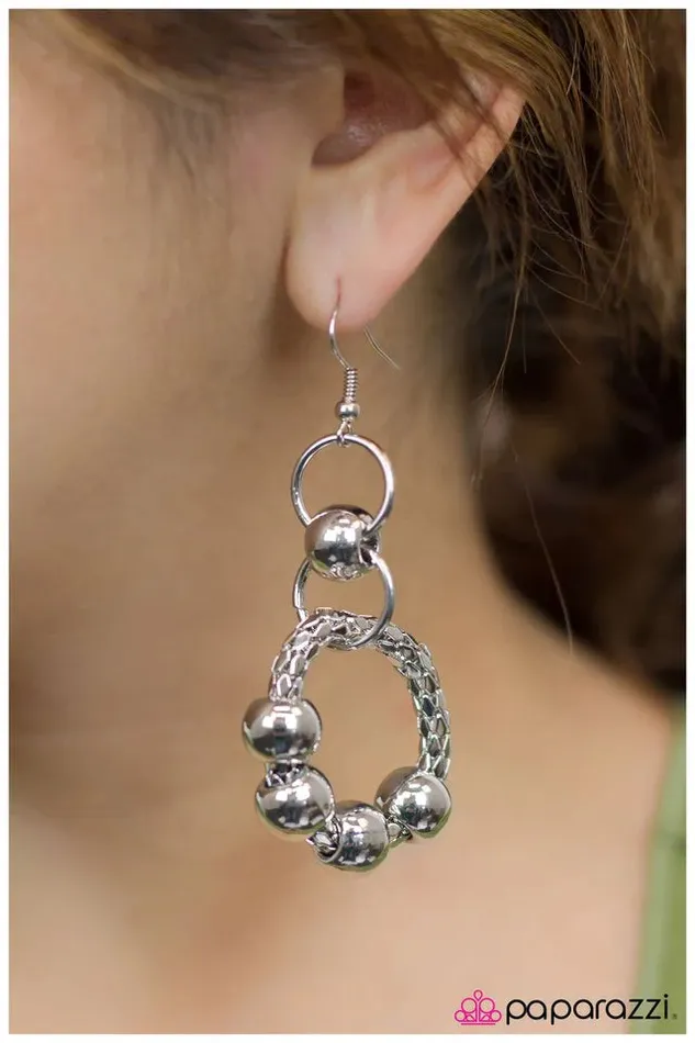 Earrings Paparazzi Jewelry Paparazzi Earring Let Me Down Easy Silver