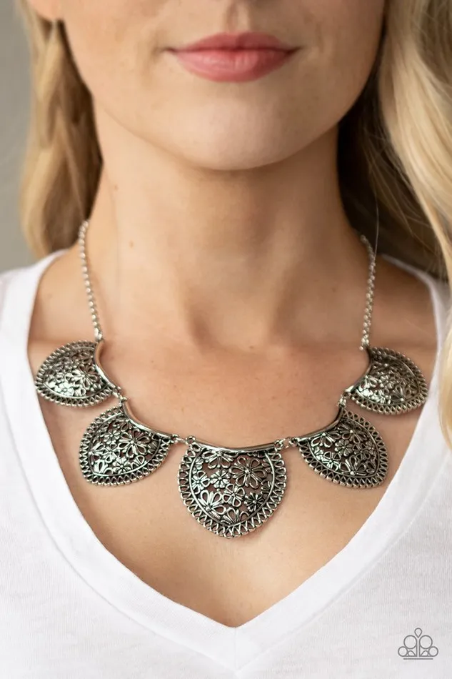 Necklaces Paparazzi Jewelry Paparazzi Necklace Garden Pixie Silver