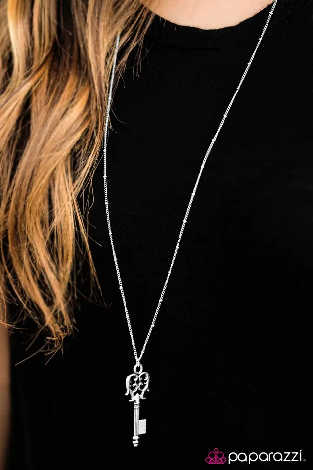 Necklaces Paparazzi Jewelry Paparazzi Necklace Unlock Your Dreams Silver