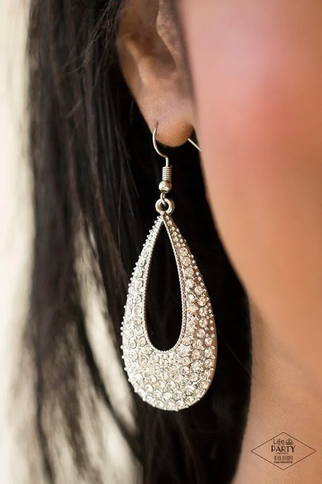 Paparazzi Earring BigTime Spender White Paparazzi Jewelry Earrings
