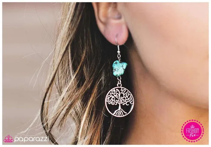 Paparazzi Earring Sitting In A Tree Blue Paparazzi Jewelry Earrings