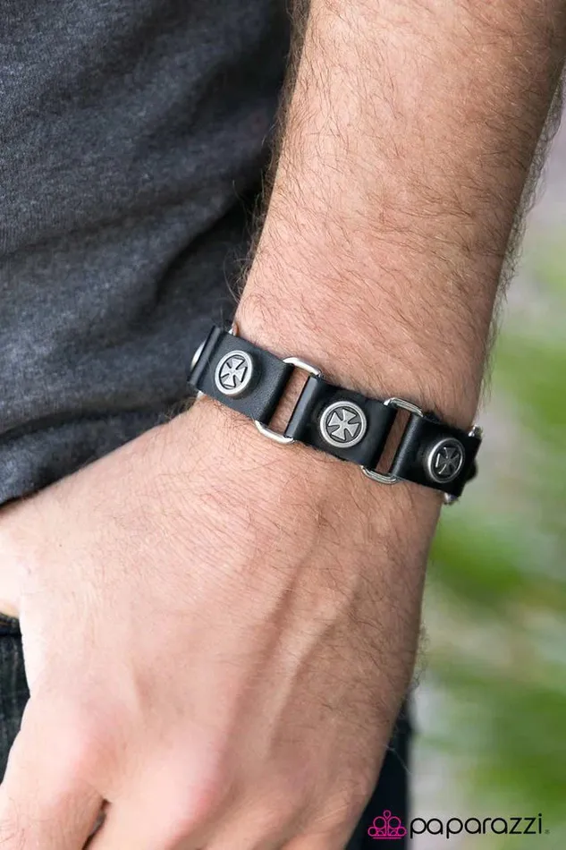 Paparazzi Jewelry Bracelets Paparazzi Bracelet Buck Up Black