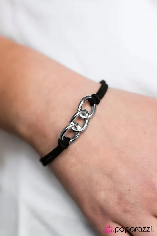 Paparazzi Jewelry Bracelets Paparazzi Bracelet Lock It Down Black