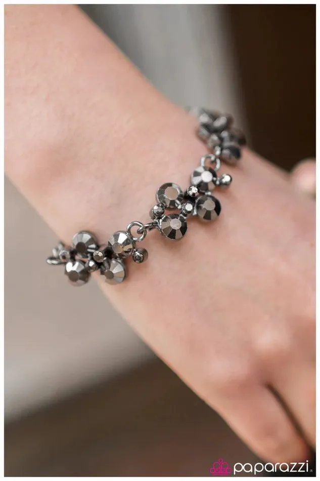 Paparazzi Jewelry Bracelets Paparazzi Bracelet Old Hollywood Black