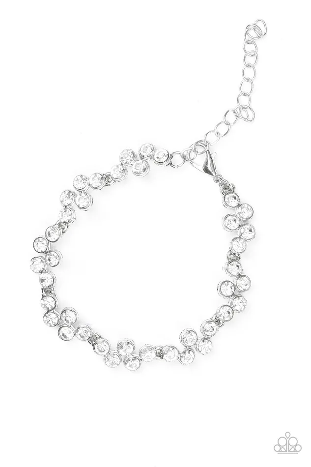 Paparazzi Jewelry Bracelets Paparazzi Bracelet Still GLOWING Strong White
