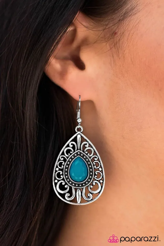 Paparazzi Jewelry Earrings Paparazzi Earring Swept Up In It All Blue