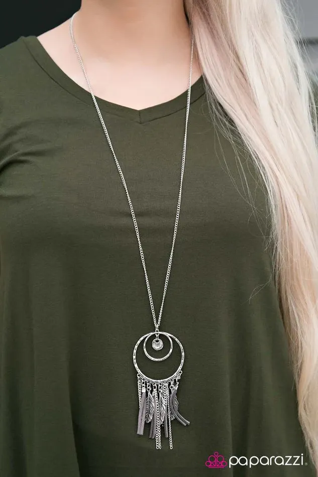 Paparazzi Jewelry Necklaces Paparazzi Necklace Fearless Dreamer Silver