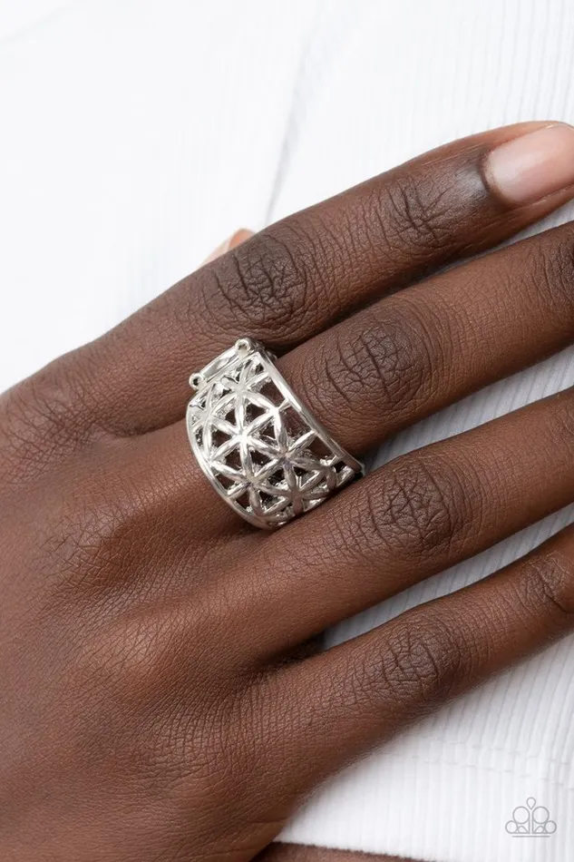 Paparazzi Jewelry Paparazzi Ring Gardenia Gazebo Silver Rings
