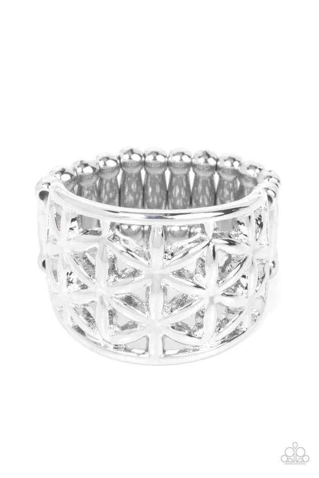 Paparazzi Jewelry Paparazzi Ring Gardenia Gazebo Silver Rings Paparazzi Jewelry Paparazzi Ring Gardenia Gazebo Silver Rings