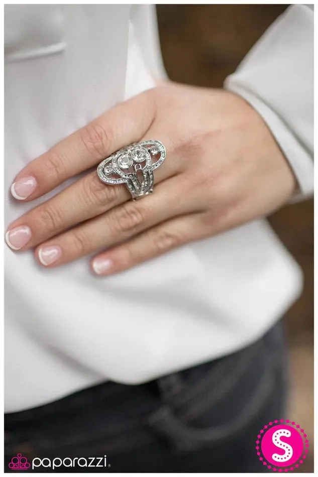 Paparazzi Jewelry Paparazzi Ring The Lush Life White Rings