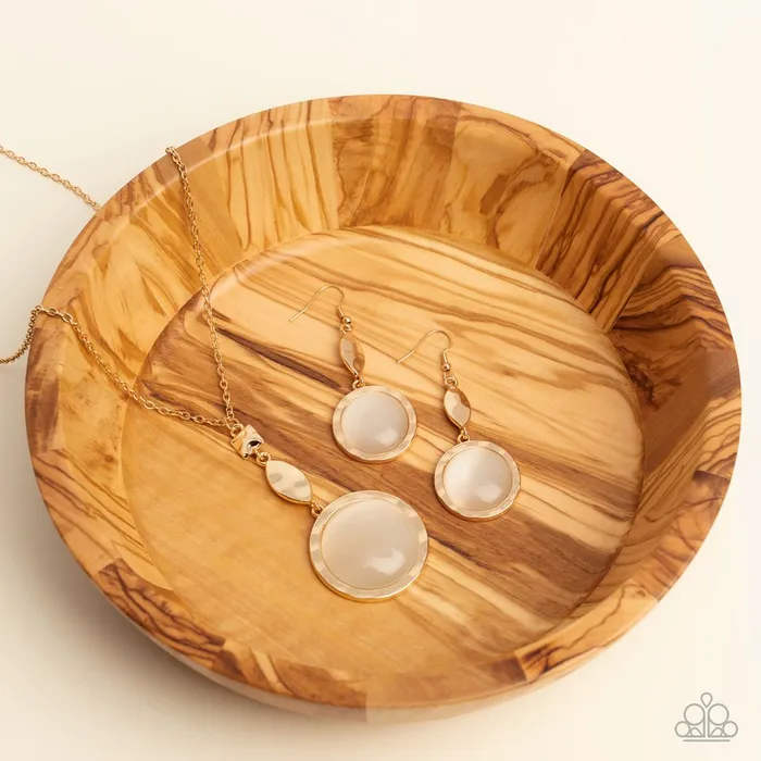 Paparazzi Necklace Magic Carpet Cruise Gold Paparazzi Jewelry Necklaces Paparazzi Necklace Magic Carpet Cruise Gold Paparazzi Jewelry Necklaces