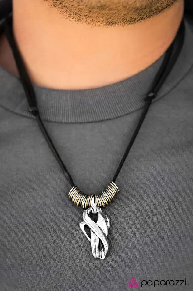 Paparazzi Necklace Roman Conquest Black Paparazzi Jewelry Necklaces