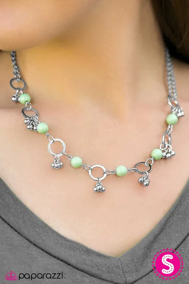 Paparazzi Necklace SHORE As The Wind Blows Green Paparazzi Jewelry Necklaces