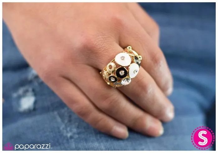 Paparazzi Ring Deja Vu Gold Paparazzi Jewelry Rings