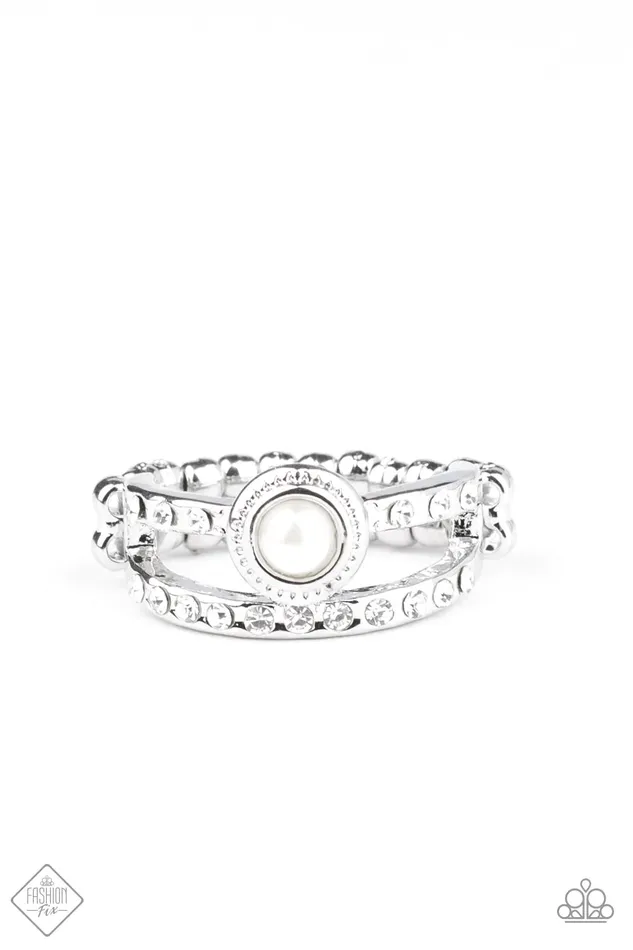 Paparazzi Ring GLOW Me Away White Paparazzi Jewelry Rings
