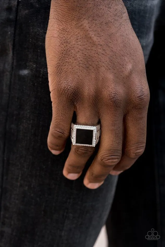 Paparazzi Ring The Titan Black Paparazzi Jewelry Rings