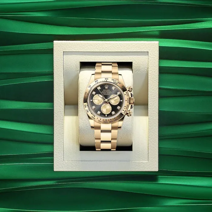 Rolex Rolex Cosmograph Daytona 40mm Ref 126508 Bright Black Champagne Diamond Dial 18K Yellow Gold Oyster Bracelet Mens Watch Bracelets