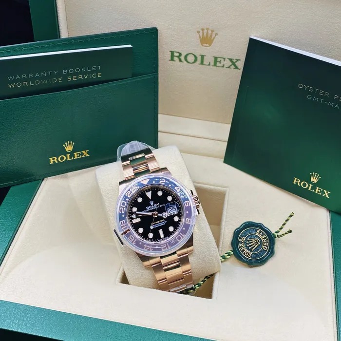Rolex Rolex GMTMaster II Rootbeer 40mm Ref 126715chnr0001 Black Dial Brown Black Ceramic Bezel 18K Rose Gold Oyster Bracelet Mens Watch Bracelets