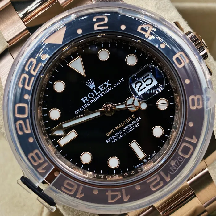 Rolex Rolex GMTMaster II Rootbeer 40mm Ref 126715chnr0001 Black Dial Brown Black Ceramic Bezel 18K Rose Gold Oyster Bracelet Mens Watch Bracelets