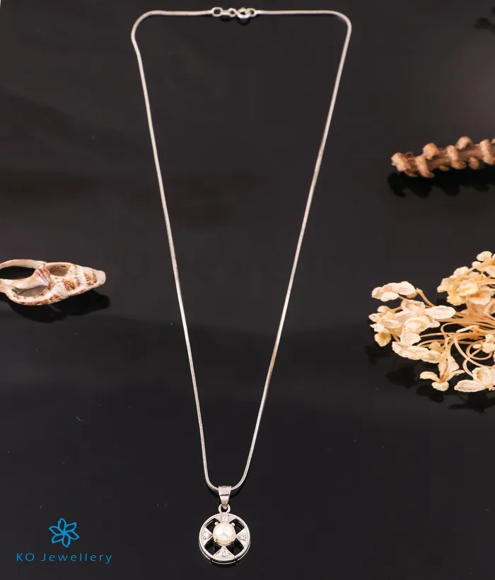 Necklaces Imported The Glory Silver Pearl Pendant