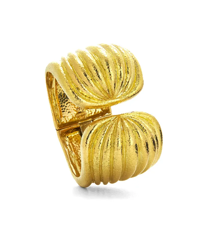 Scallop Cuff Hammered 18K Gold David Webb PreStyled Sets
