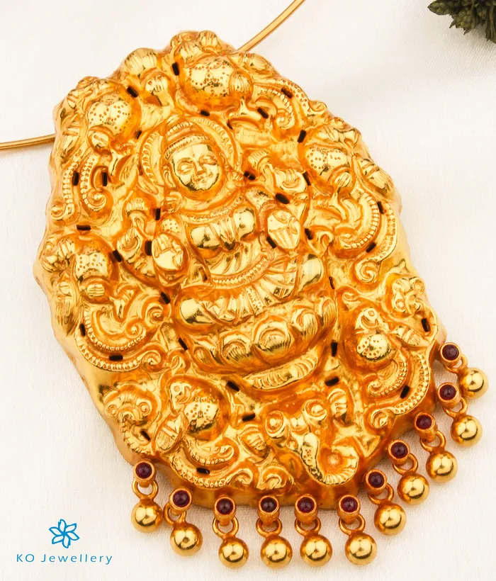 Silversmith Necklaces The Dharini Nakkasi Silver Lakshmi Pendant Thin Chain