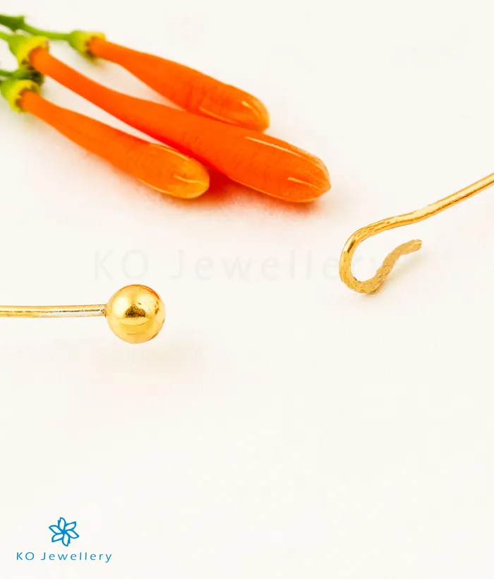 Silversmith Necklaces The Dharini Nakkasi Silver Lakshmi Pendant Thin Chain