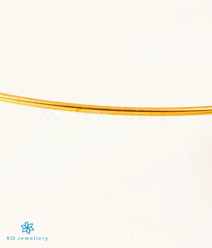 Silversmith Necklaces The Dharini Nakkasi Silver Lakshmi Pendant Thin Chain