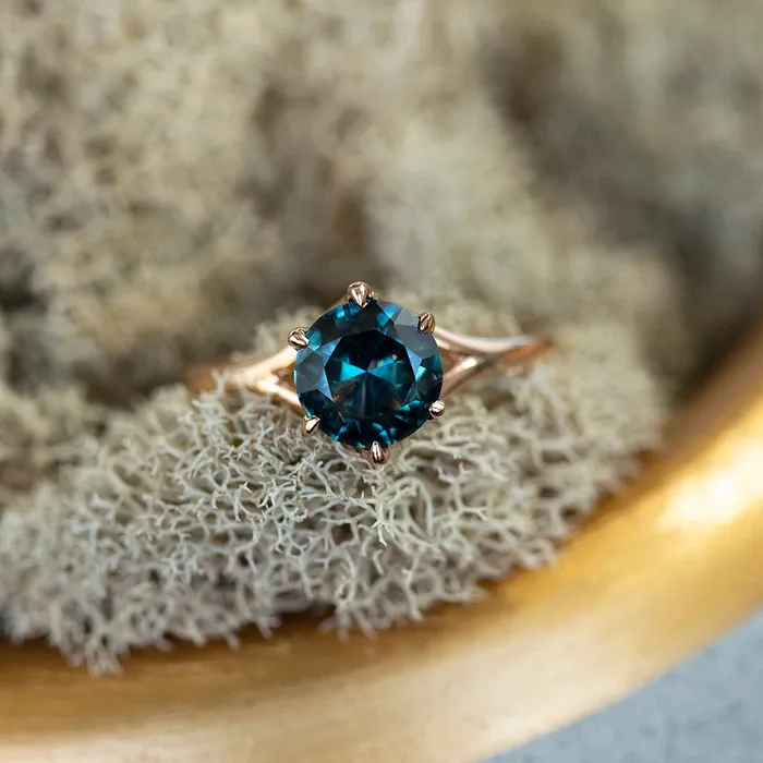 14ct Teal Nigerian Sapphire Low Profile Six Prong Split Shank Solitaire in 18k Rose Gold Anueva Jewelry PreStyled Sets
