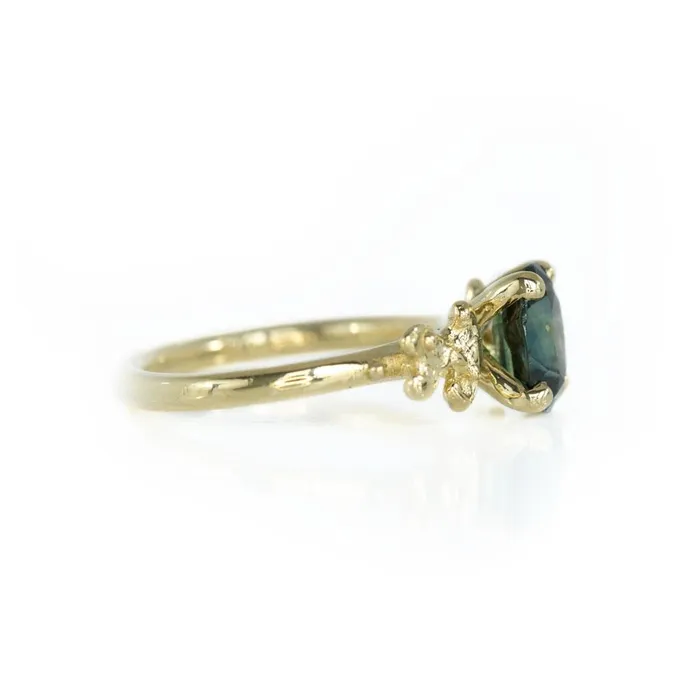 175ct Oval Green Blue Sapphire Prong Set Mermaid Solitaire Ring in 18k Yellow Gold Anueva Jewelry Rings
