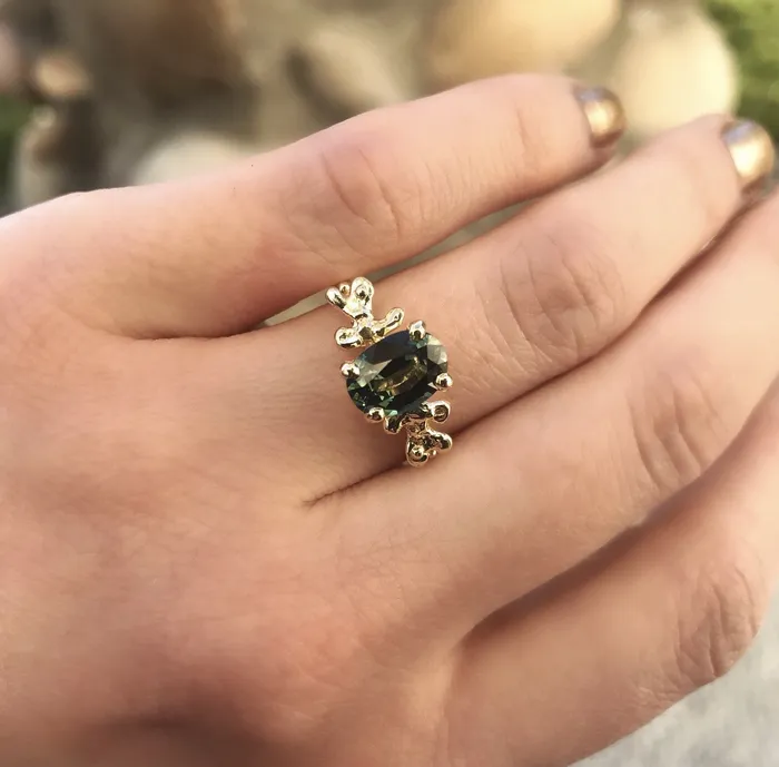 175ct Oval Green Blue Sapphire Prong Set Mermaid Solitaire Ring in 18k Yellow Gold Anueva Jewelry Rings