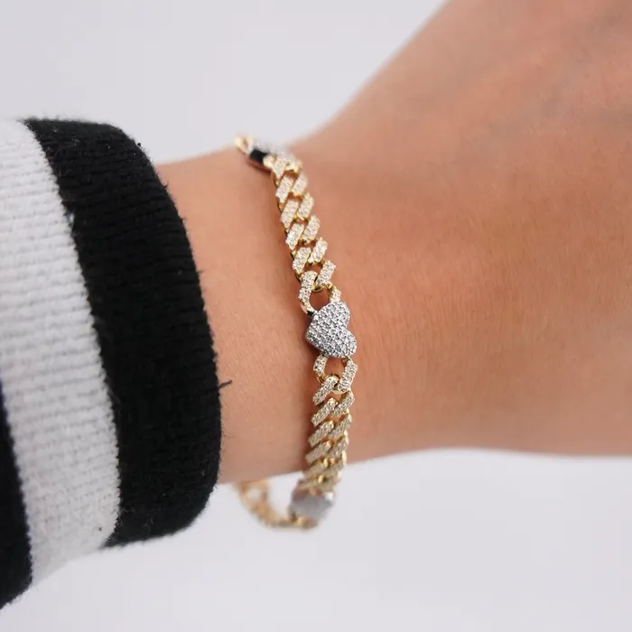 10k Gold Diamond Heart Bracelet 7in C724 AB and J Bracelets