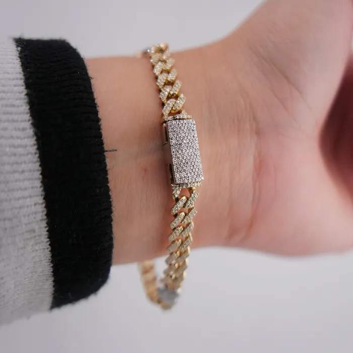 10k Gold Diamond Heart Bracelet 7in C724 AB and J Bracelets