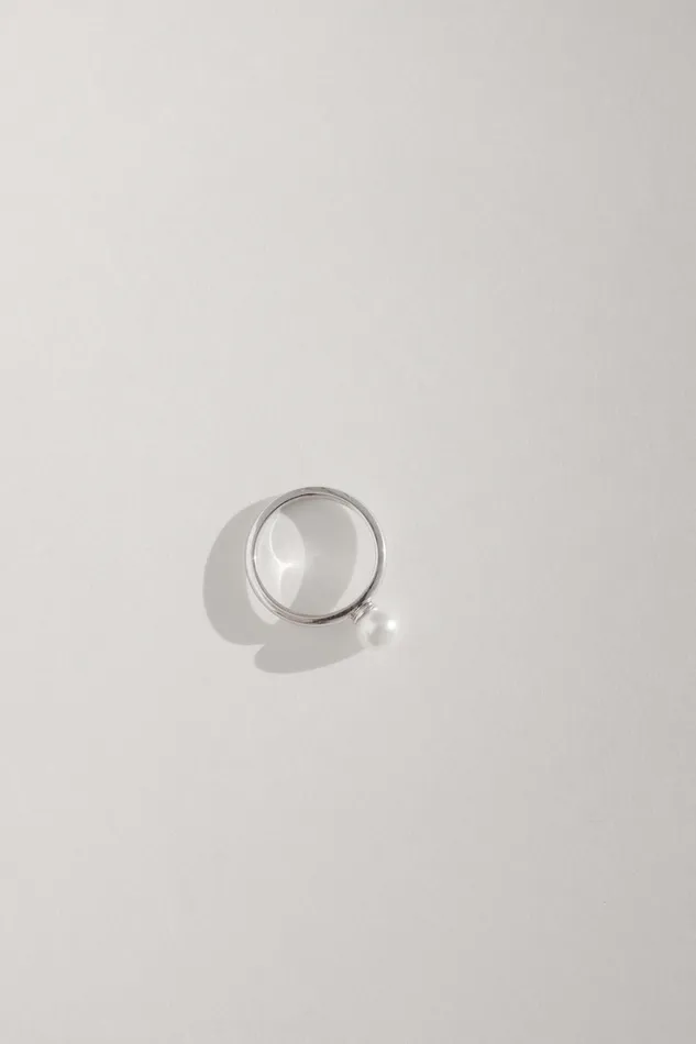 collectionno2 OFF WHITE PEARL STERLING SILVER VINTAGE RING Rings collectionno2 OFF WHITE PEARL STERLING SILVER VINTAGE RING Rings