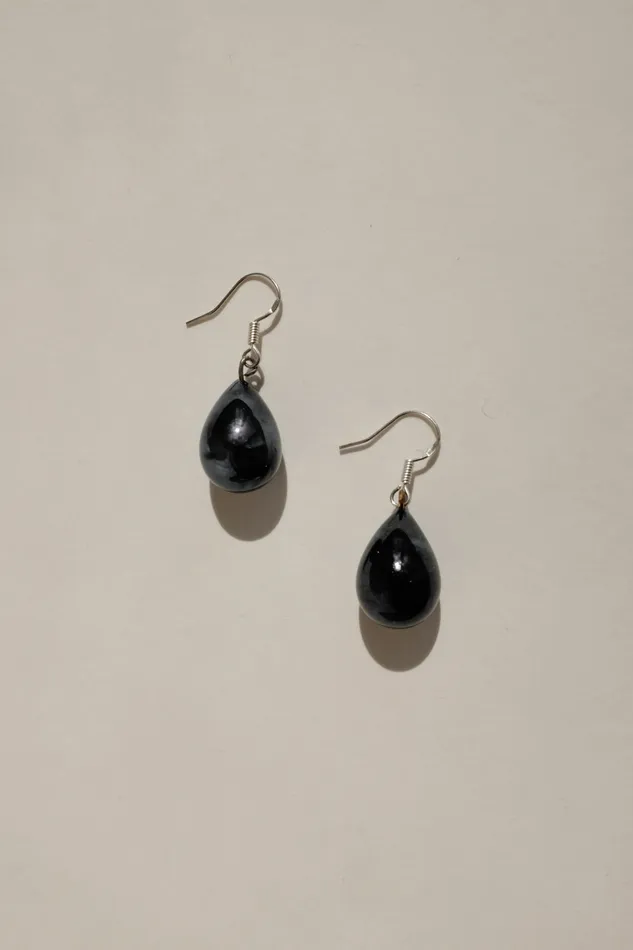 Earrings collectionno2 DROP BLACK GLASS PEARL VINTAGE EARRINGS