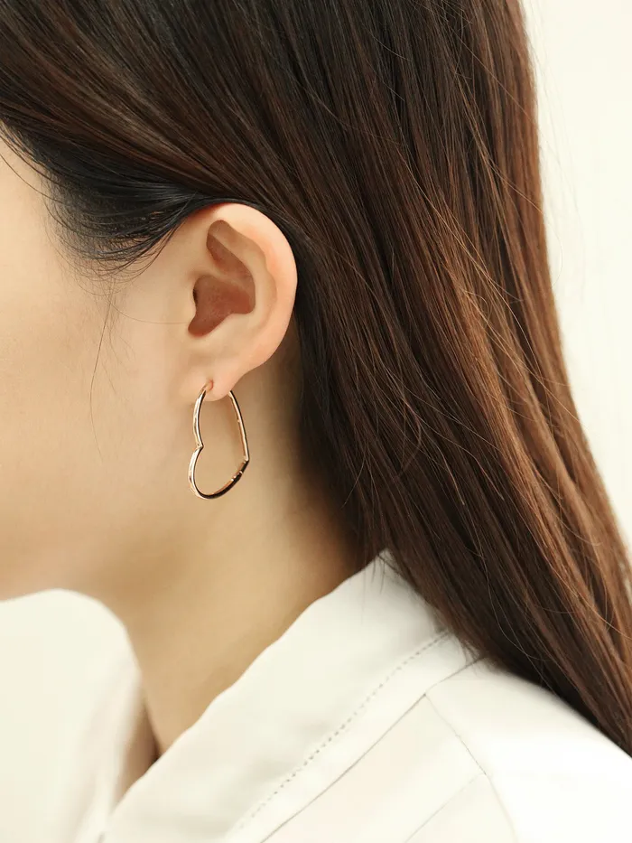 Earrings MinimalBijoux 14K Gold Heart Hoop Earring