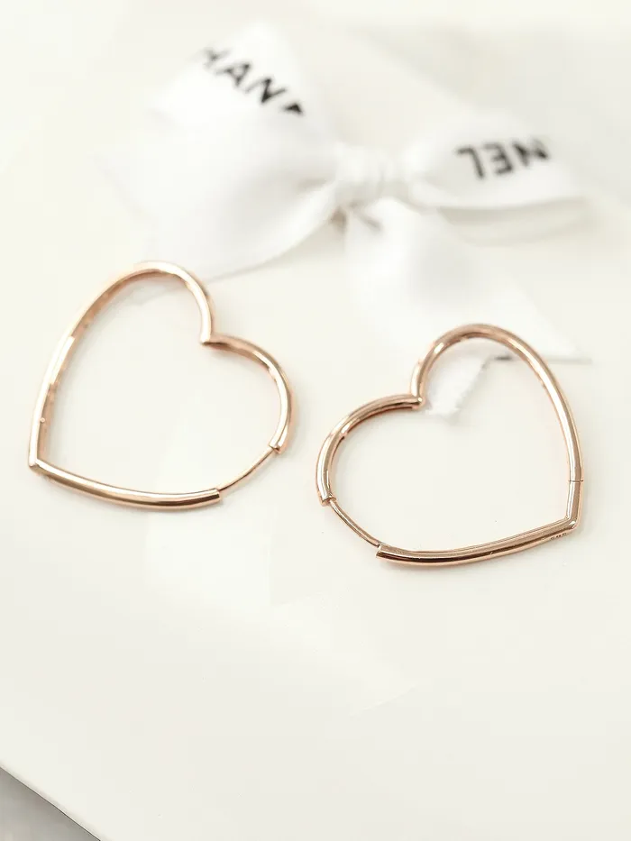 Earrings MinimalBijoux 14K Gold Heart Hoop Earring